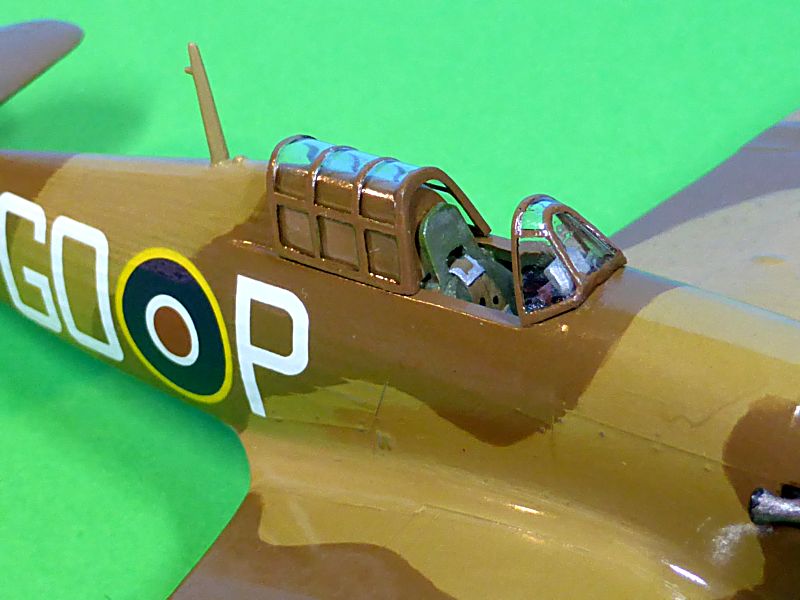 [Airfix vs Revell] - Hawker Hurricane Mk IIC en duo - Page 8 Amk28210