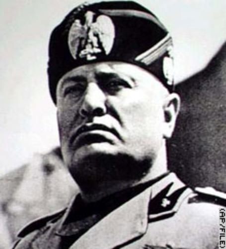 12 SEPTEMBRE 1943 - EXFILTRATION DU DUCE MUSSOLINI PAR UN COMMANDO SS 12084610