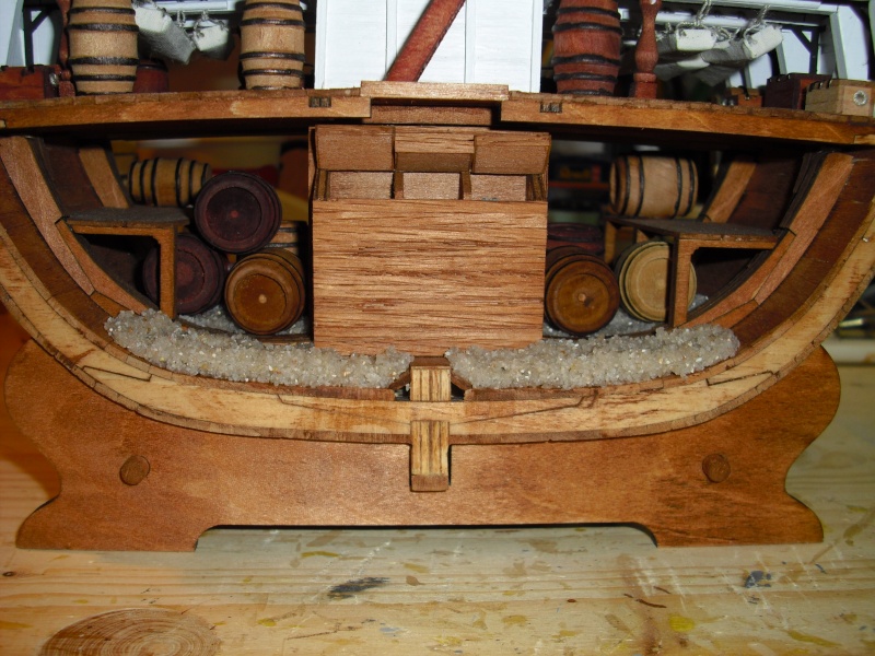 HMS Victory als Querschnittmodell  FERTIG - Seite 3 Cimg2733