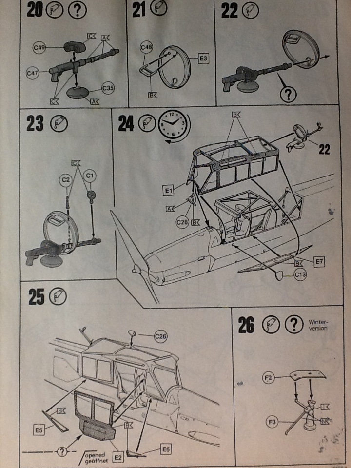 Posé dans le désert, FIESELER STORCH ... Revell16