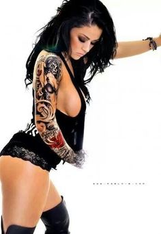CHARME - Les plus belles femmes sont tatouées... - Page 11 588bb210