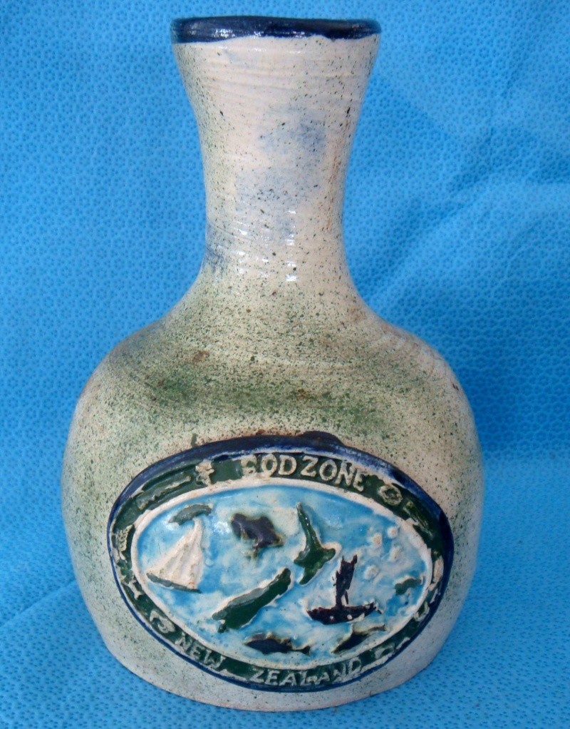 Great pottery carafe GodZone - Who is Stan Rea? Dsc08313