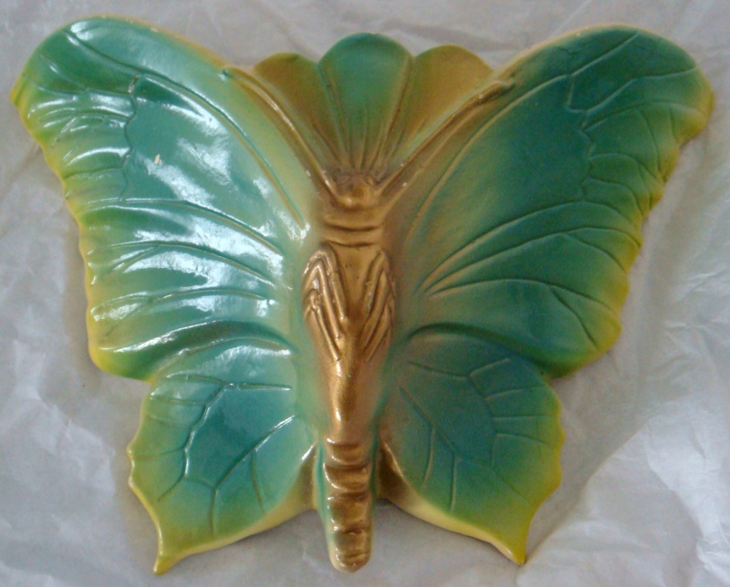 Titian Butterfly or Moth wall vase 912 Dsc08710