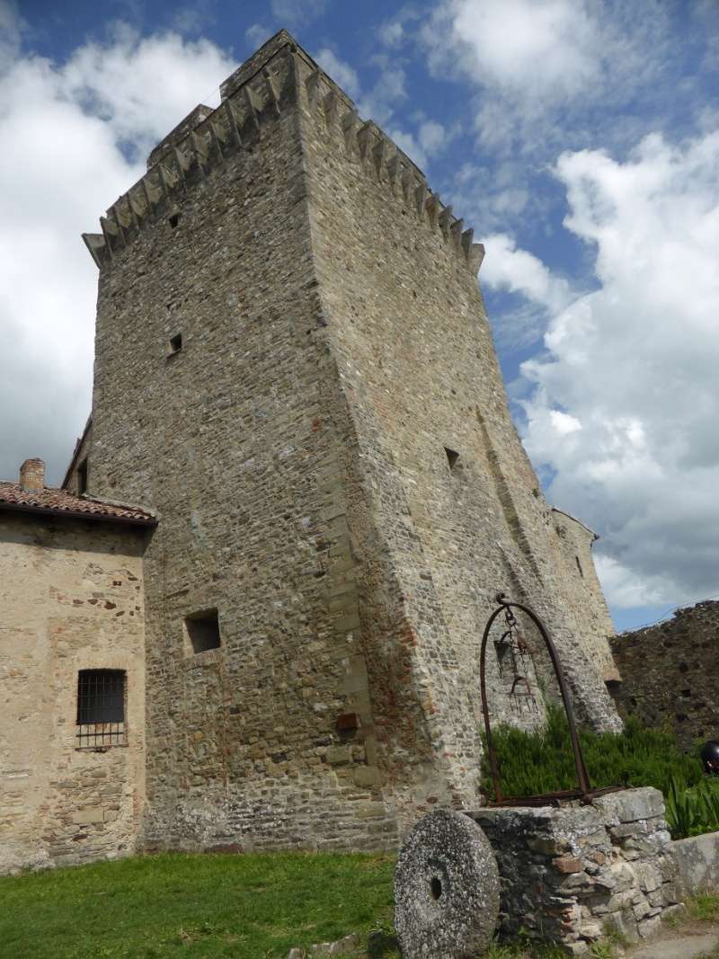 20/09/2015 giro dei castelli del ducato parmense e piacentino. - Pagina 4 P1040123