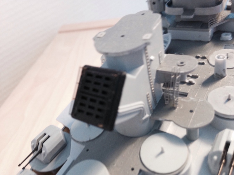 Diorama: Le cuirassé Jean Bart à Toulon en 1955 (1/400 eme) Image19