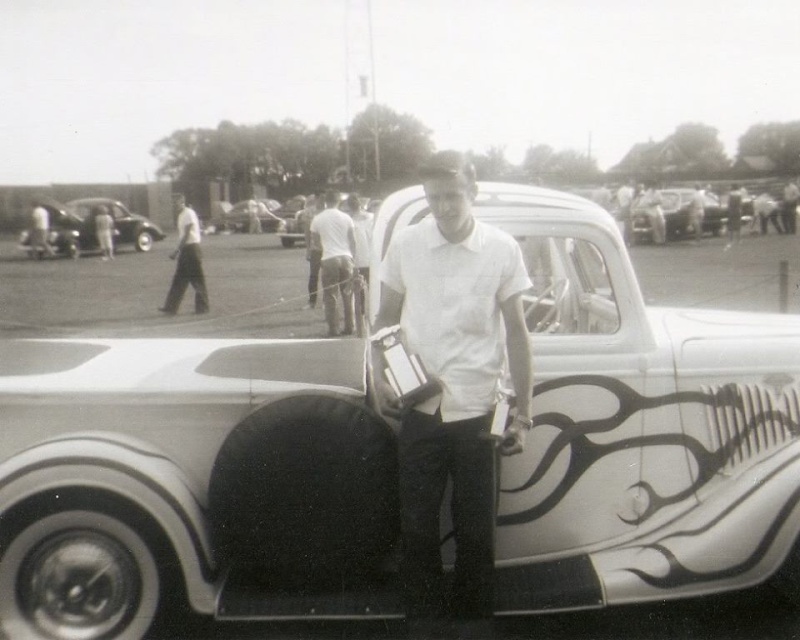 Vintage Car Show pics (50s, 60s and 70s) - Page 15 11990413