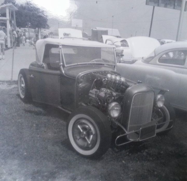 Vintage Car Show pics (50s, 60s and 70s) - Page 16 12196012
