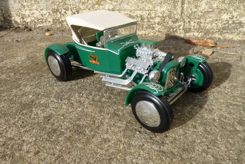 1923 Ford "T" - Green Hornett - 1:24 scale - Hot rod - Monogram P1060731