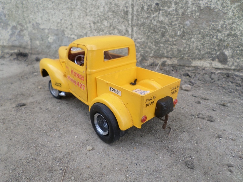 1941 Willys pick up gasser - Revell - 1/25 scale Sam_2674
