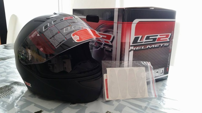 A vendre Casque NEUF Taille M noir LS2  10628310