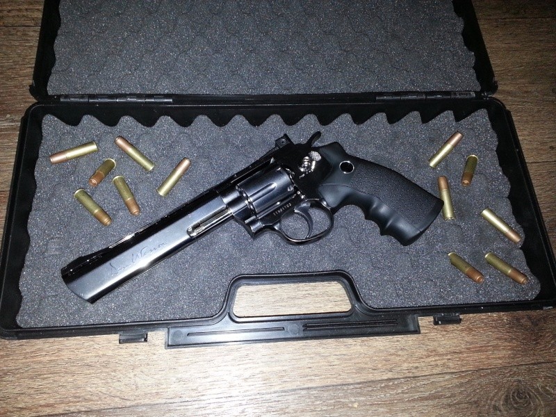 Vente équipement+Dan&Wesson+M9 20140110