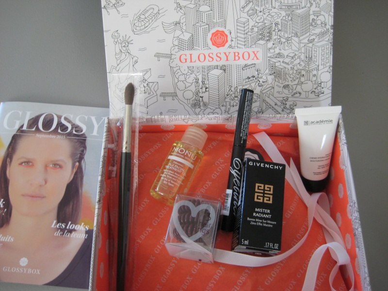 [Septembre 2015] Glossybox  - Page 3 Glossy10