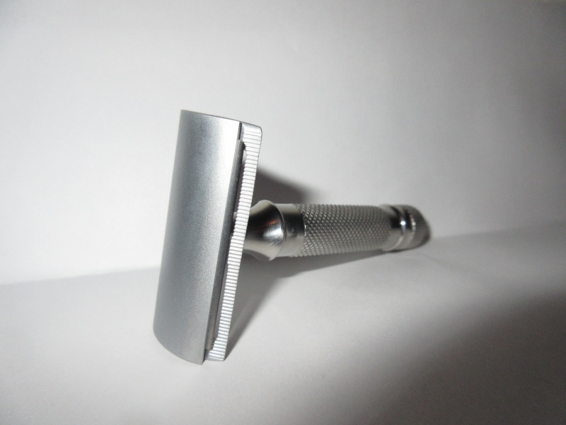 Ikon Shavecraft 104 "Tech" Img_3519