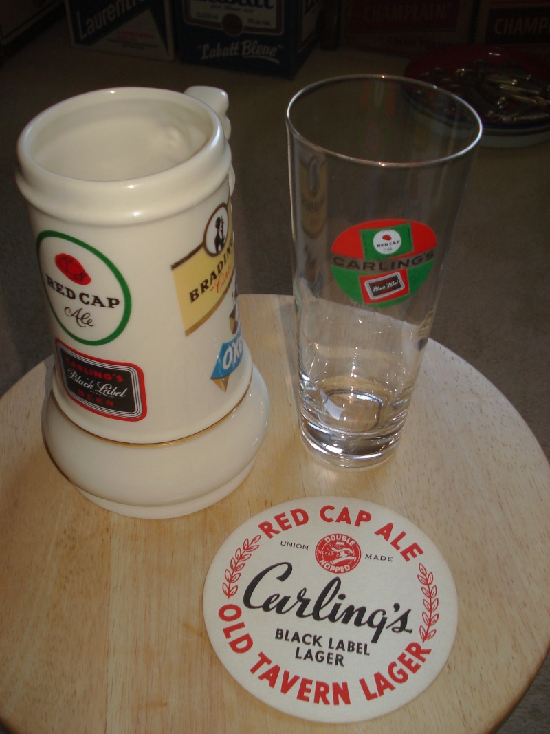 D'autres bouteilles de Red Cap et de Carling 01515