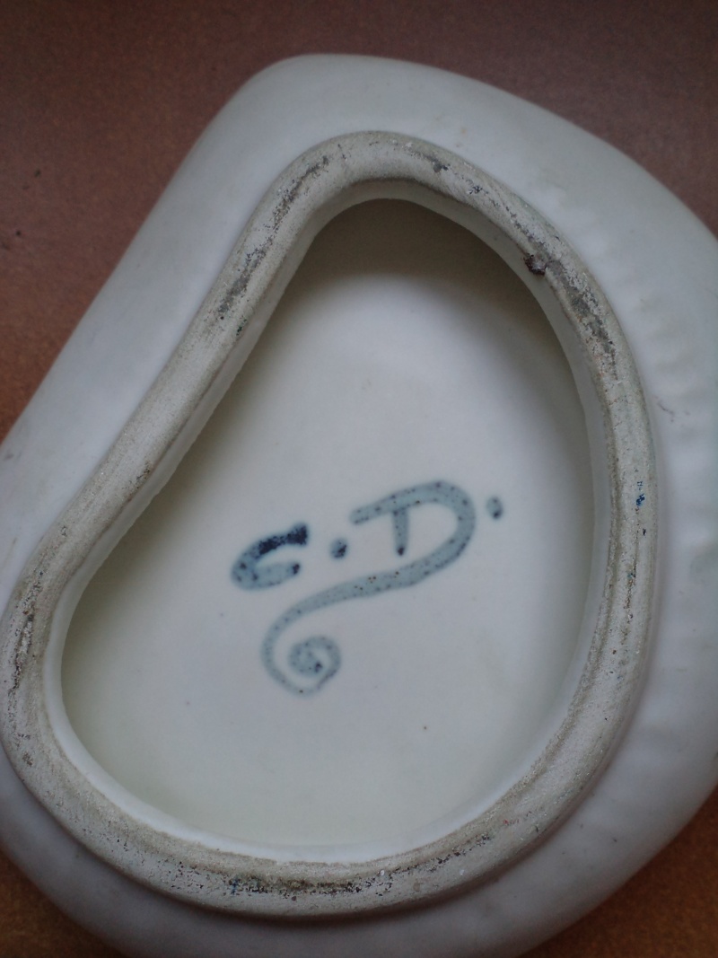 Identification d'une coupelle céramique Dsc05614