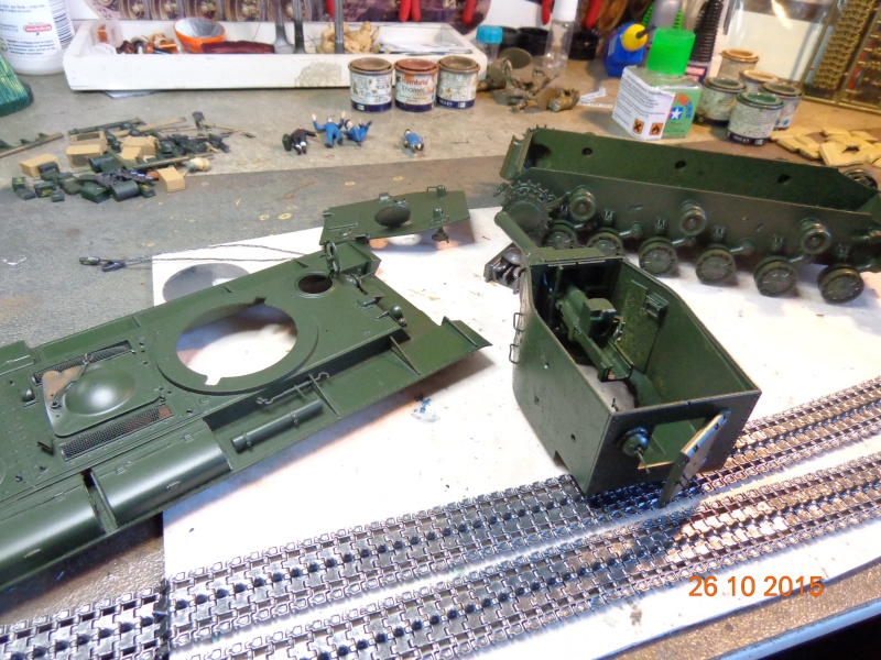 KV-2 soviet heavy tank Dsc01551