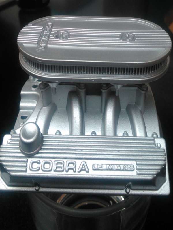 Ford Cobra Shelby GT500 [Altaya 1/8°] de falcom1er Moteur10