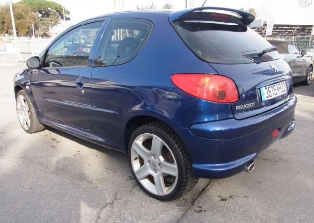 206 1.6 hdi bleu montebello avec gps Screen15