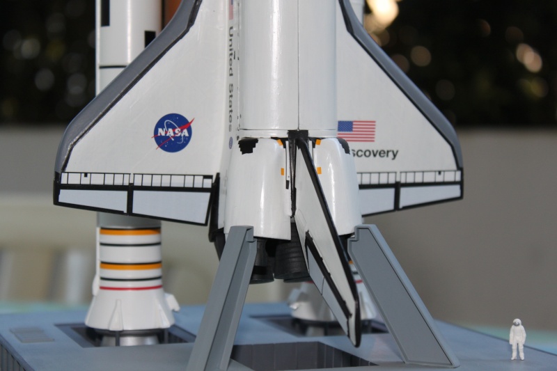 Space Shuttle Discovery & Rocket Boosters [Revell 1/144] - Montage par Nico Img_4811