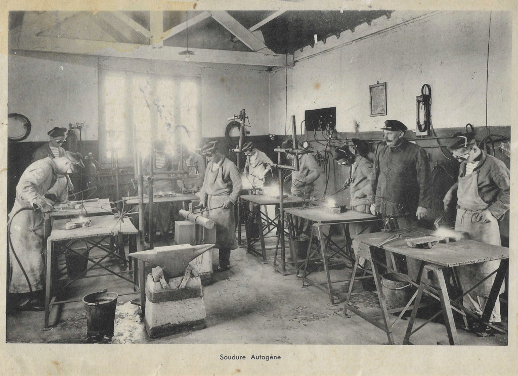 [ Histoire et histoires ] École des apprentis mécaniciens Lorient 1938 06010