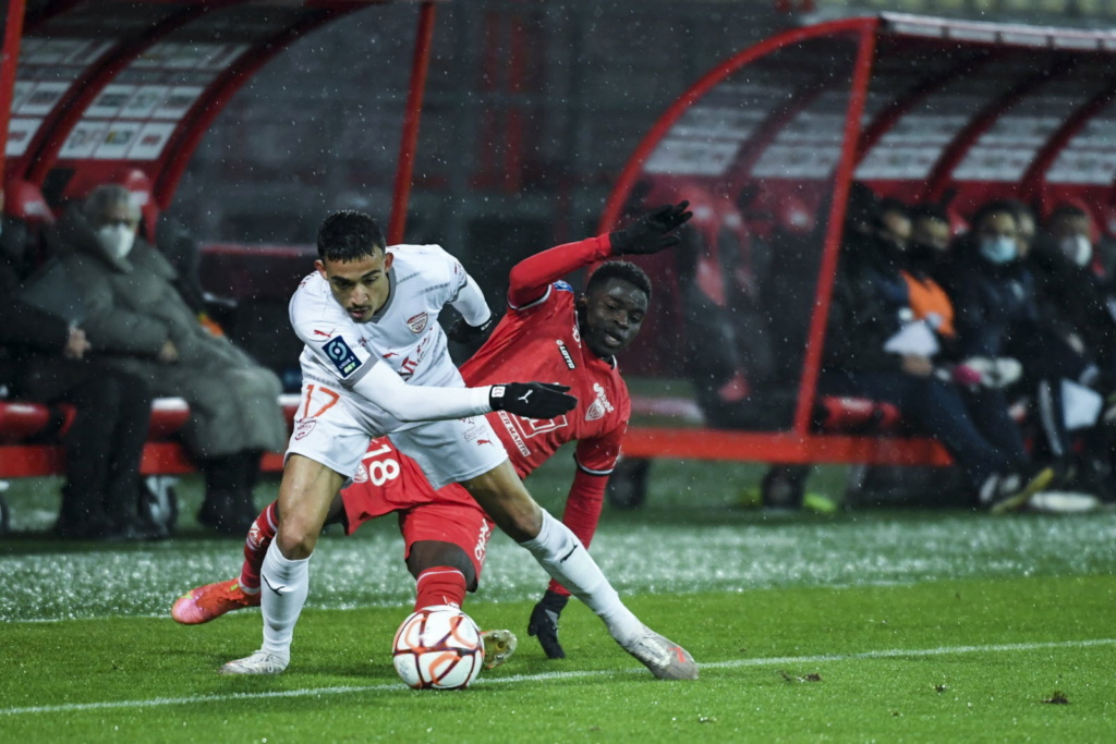 20e journée de Ligue 2 BKT : Dijon FCO - Nîmes Olympique  - Page 2 1e5dd410