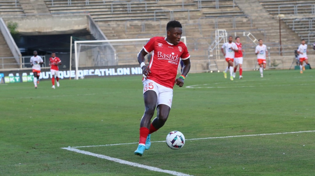 33e journée de Ligue 2 BKT : Nîmes - Pau, un match crucial pour sauver la peau des crocos  78c36710