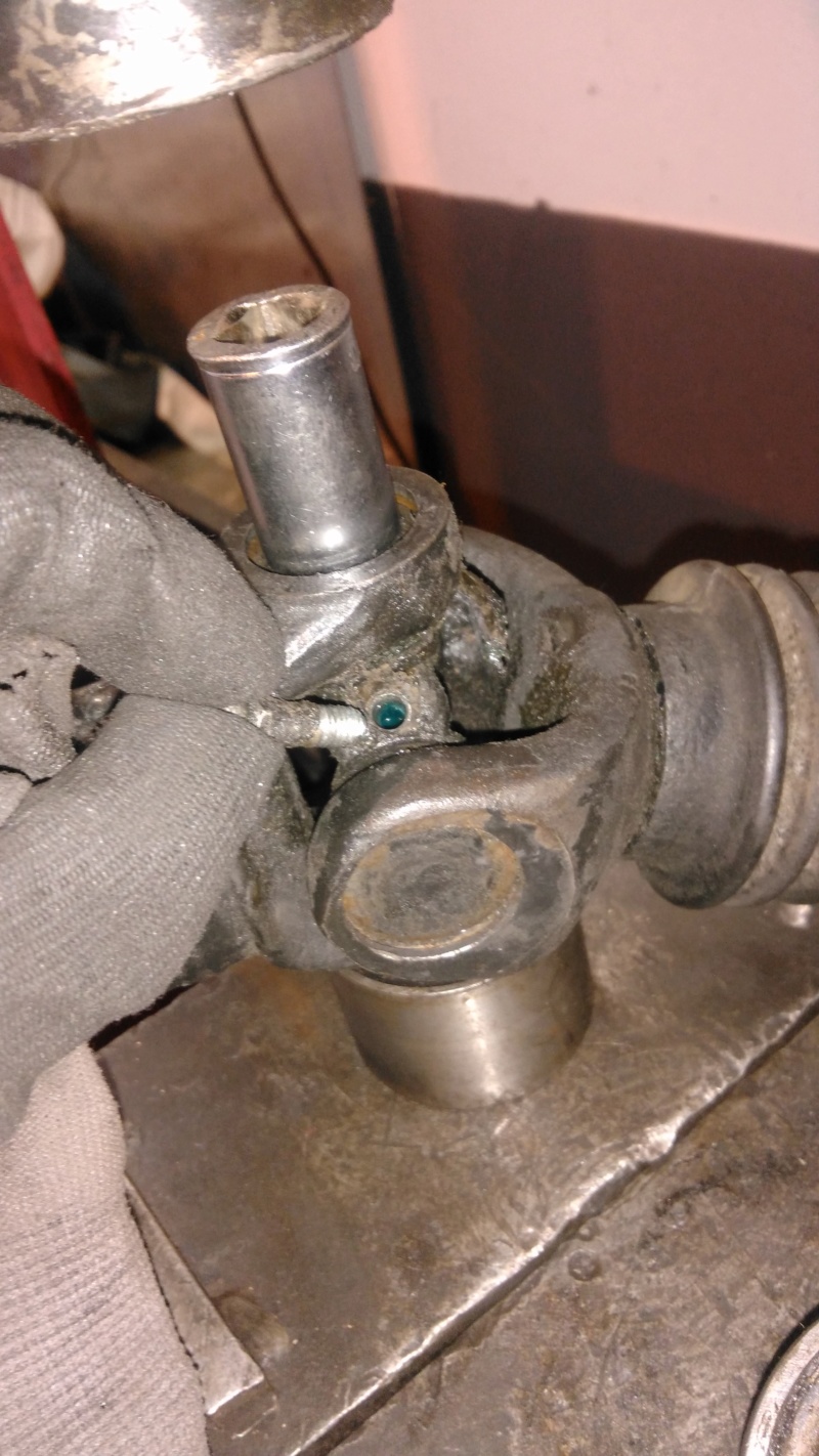 TUTO : changer les croisillons d'arbre de transmission