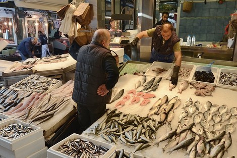 "المعاملة بالمثل" تدفع إسبانيا إلى إبقاء الحدود مغلقة مع المغرب Fishes10