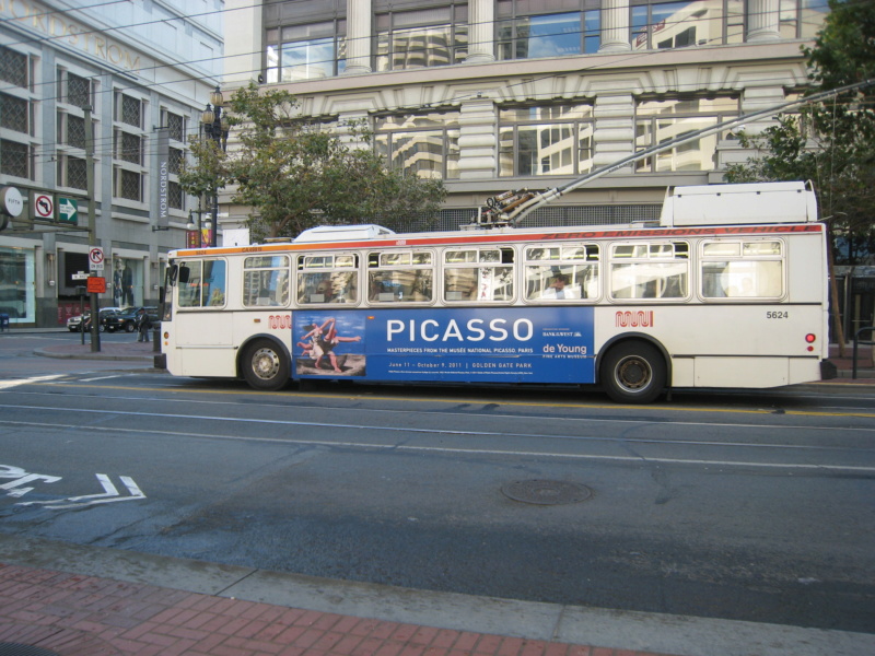 Divers cars et bus des États Unis (USA) Eti_1410