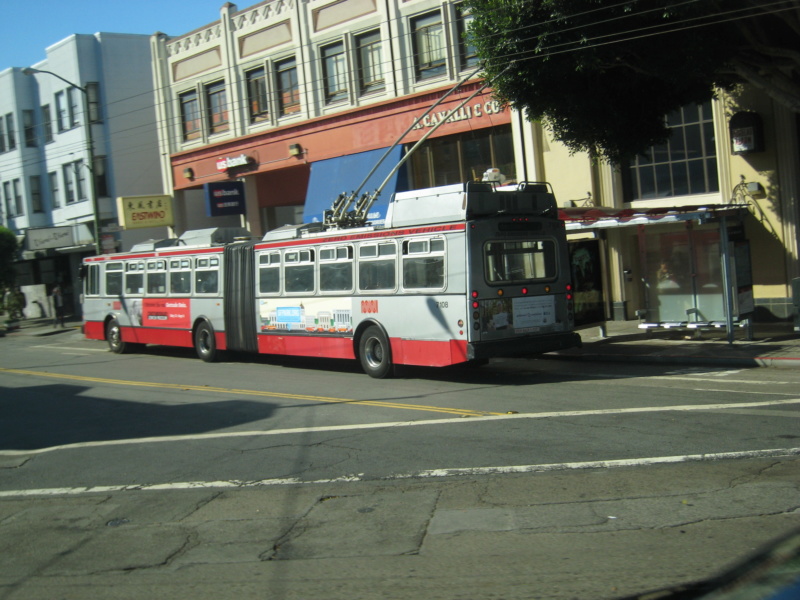 Divers cars et bus des États Unis (USA) Eti_1510