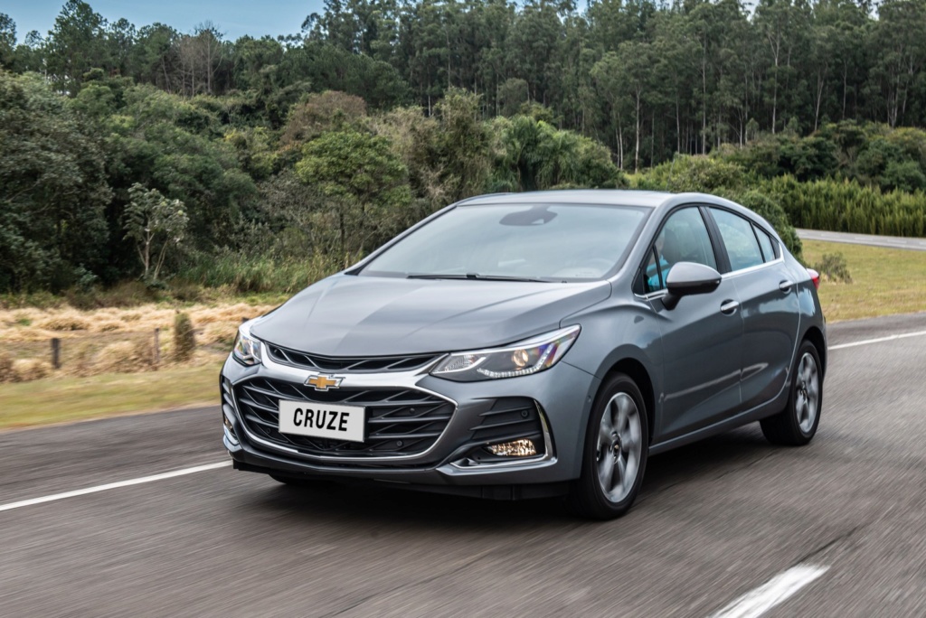 Chevrolet Cruze 2020 chega com 'cara' nova e wi-fi para os ocupantes Cruze-14
