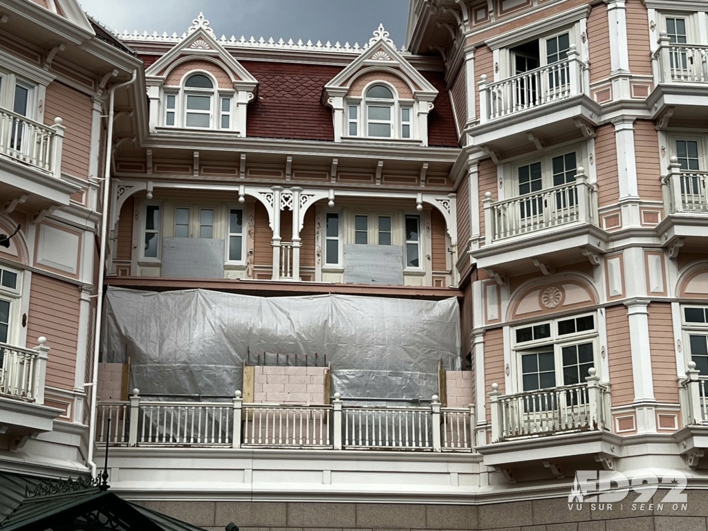 Disneyland® Hotel - lavori di restauro - Pagina 2 Fnl0fr11