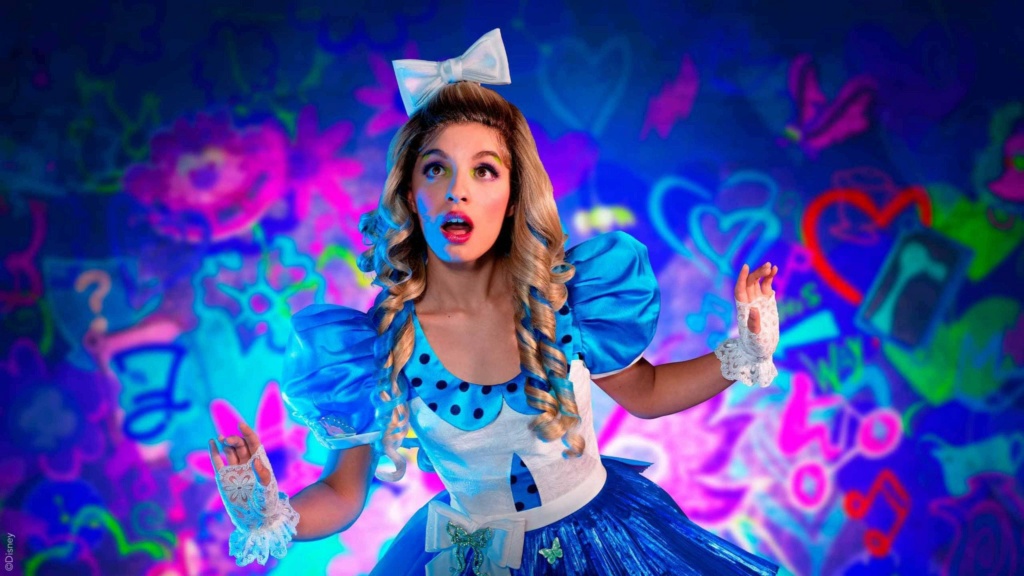 Nuovo show "Alice and the Queen of Hearts: Back to Wonderland" Gien8z11