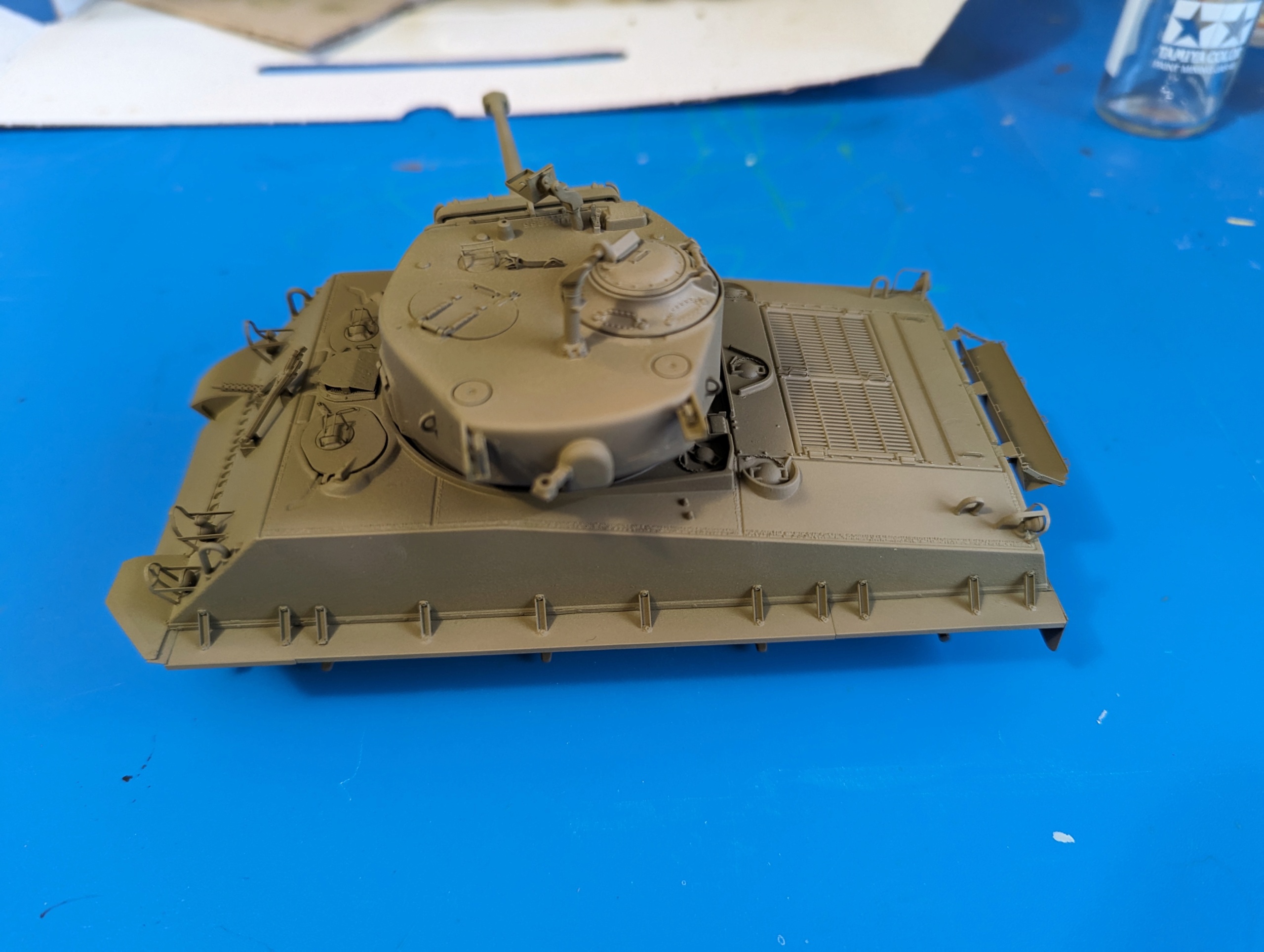 Char US Sherman M4A3E8 Fury [Italeri + PE Eduard 1/35°] de MKPanpan Pxl_2022