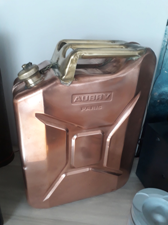 Identification jerrican de 20 litres en cuivre aubry paris 20190810