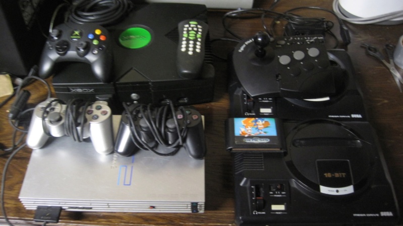 [VDS] Lot 4 Consoles XBOX1, PS2, 2 Megadrive + Stick fighting arcade Img_2944