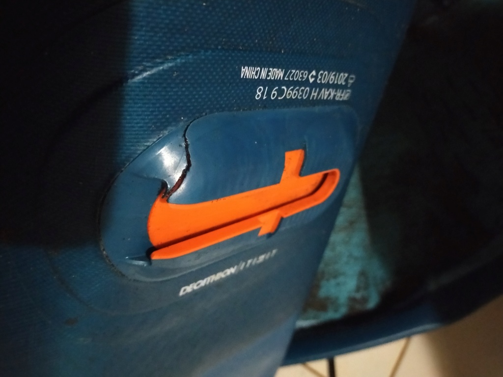Glissière(rail) d'aileron cassé Img20210