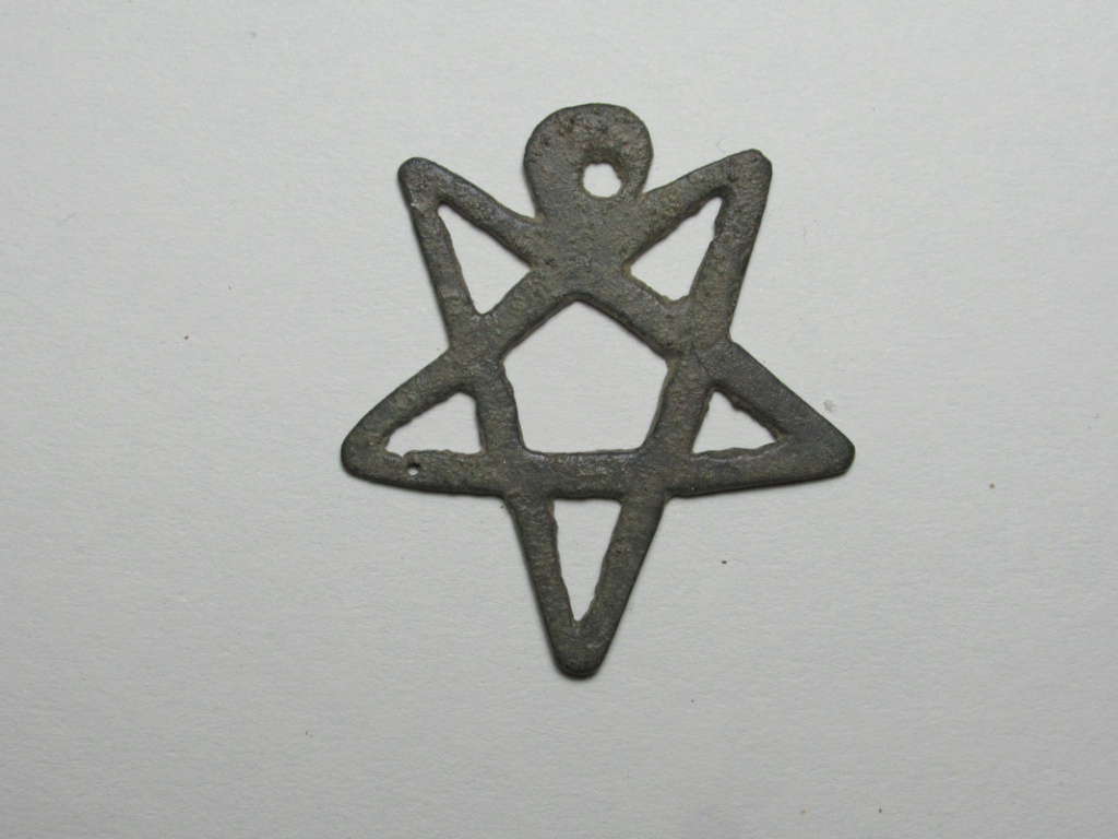 Ayuda en la identificación de supuesta medalla religiosa (Pentagrama) Img-1110