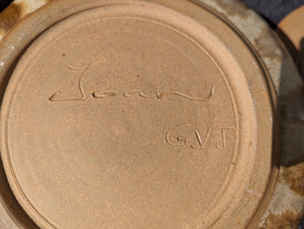 Does anyone know who Joan is? this pot would have been made around 1990 Pxl_2010