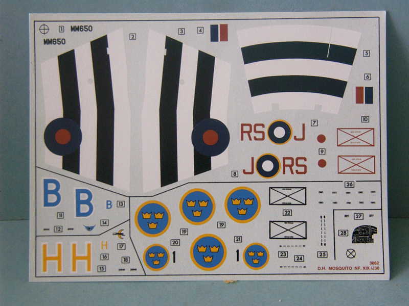 [Airfix] Mosquito NF.XIX/J.30 Imag0085