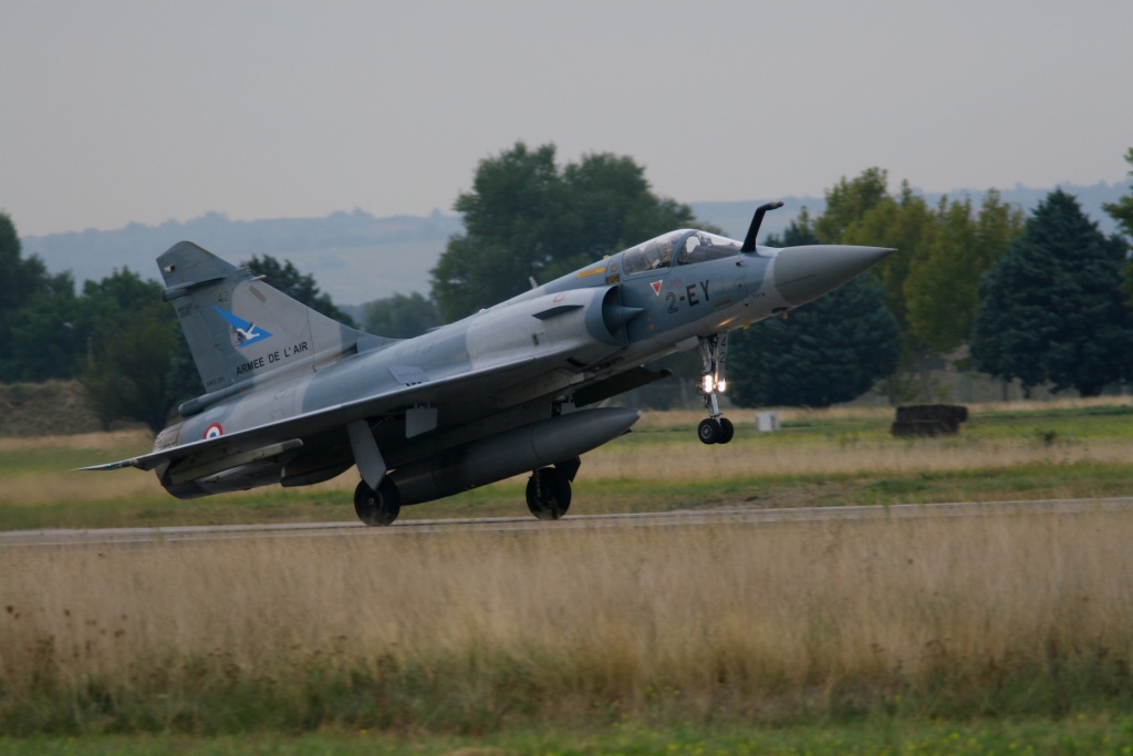 Mirage 2000-5F - Page 7 Img_7415