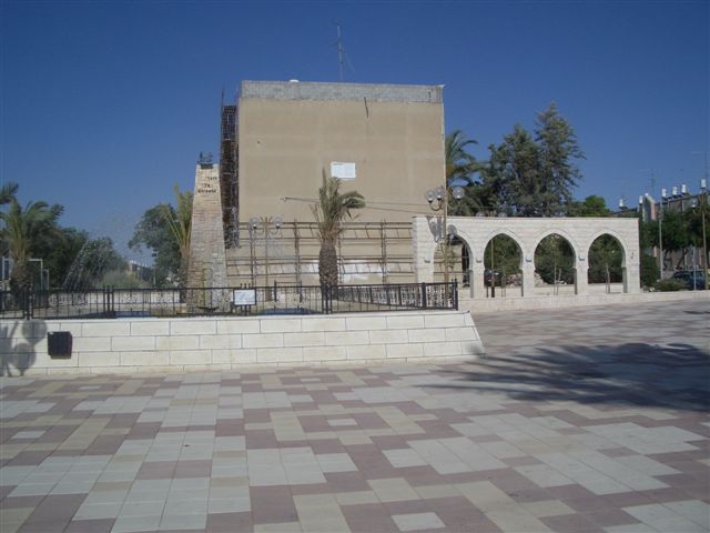 PHOTOS DU MEMORIUM DU BATEAU "EGOZ" A DIMONA 66610