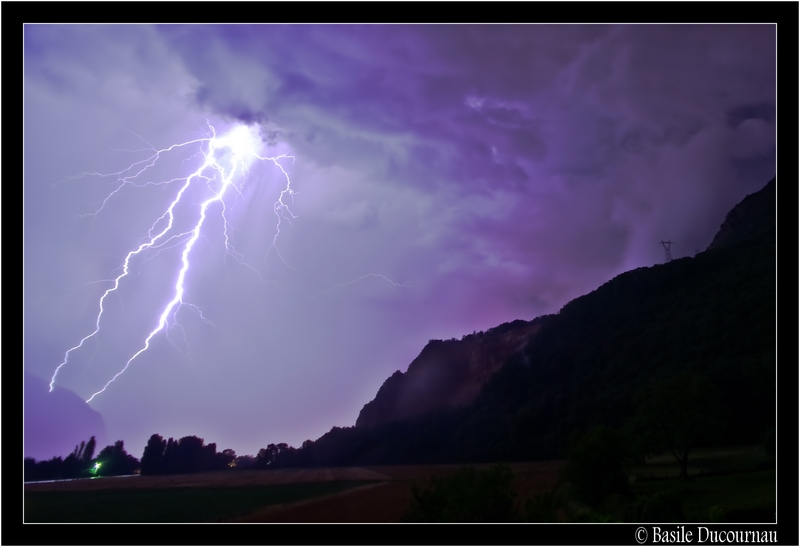 Episode orageux de la nuit du 21 au 22 juin en Isère. Imgp9013