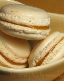 Macarons poires-caramel au beurre sal Macaro10