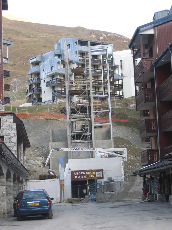 [Tignes]Travaux à Tignes - été 2007 - Page 2 Bollin13