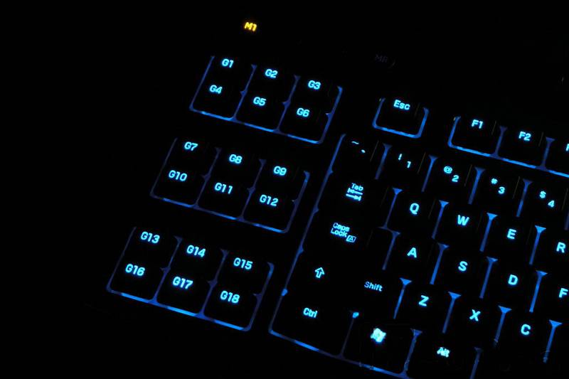 [recherche] Clavier spcial "lumineux"! 2037710