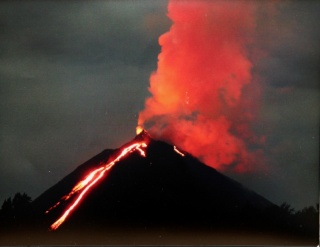 * Le Volcan Rouge Volcan10