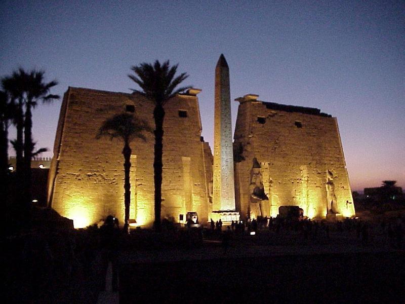 موسوعة لأجمل الاماكن فى العالم Luxore10