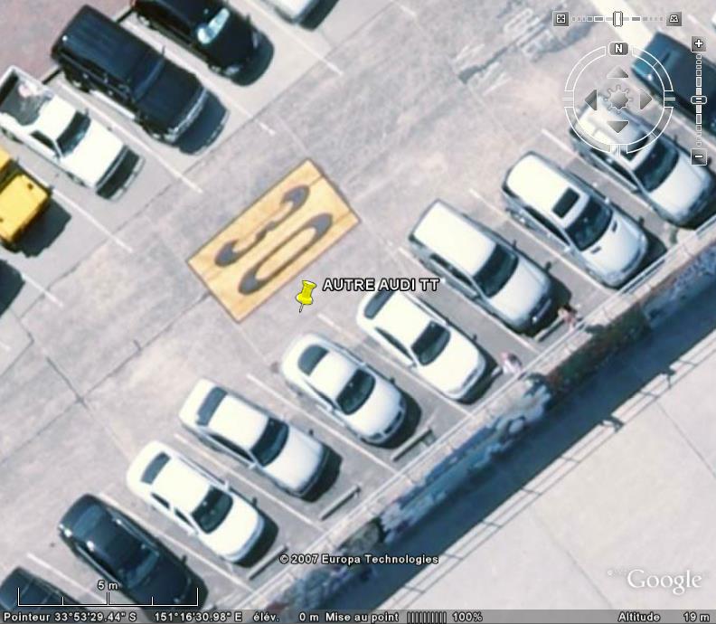 Voitures vues de près ... et idéntifiées dans Google Earth - Page 3 Audi_t10