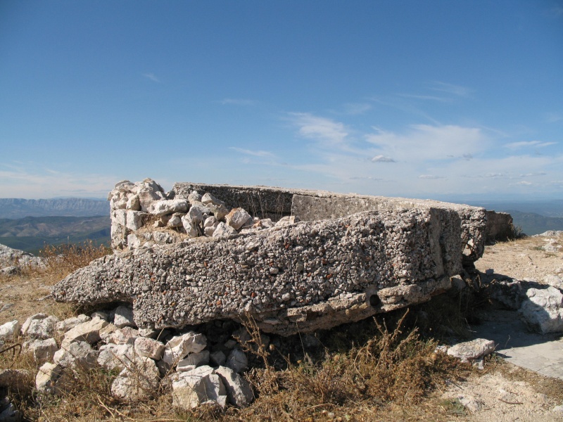 Sainte Baume:ruines à identifier Img_0511